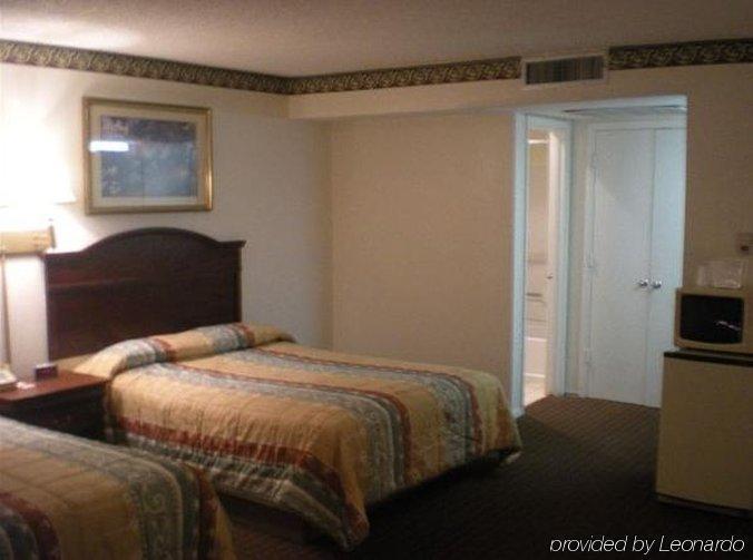 Granbury Inn And Suites Extérieur photo